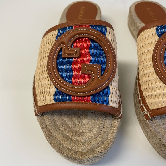 GUCCI Interlocking GG Espadrilles. - Picture 2 of 7